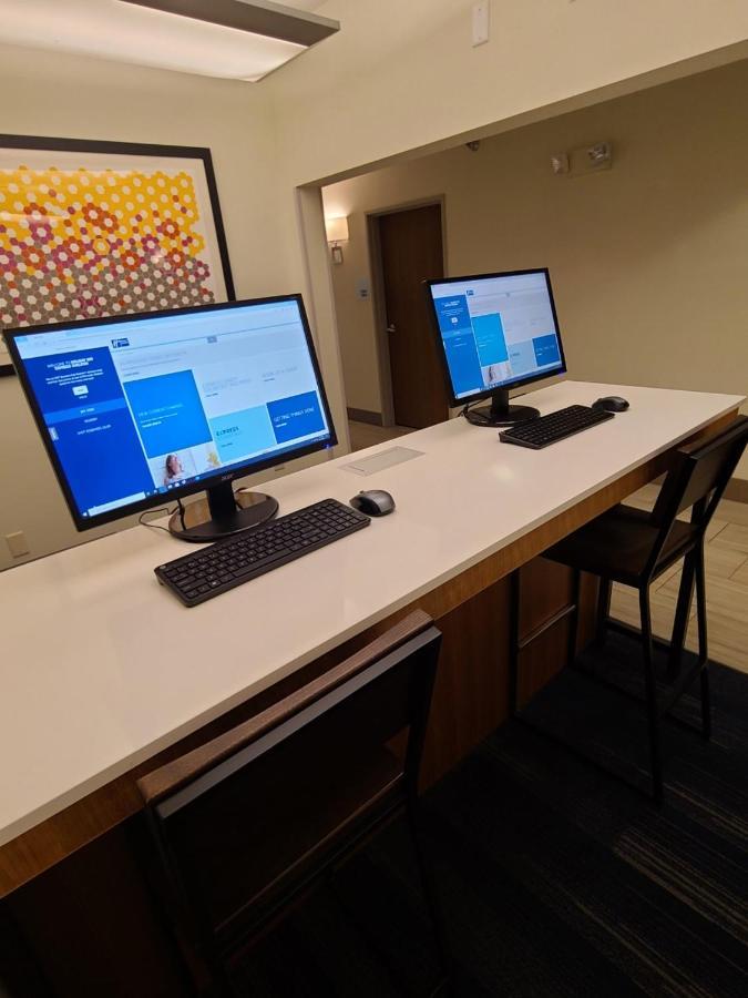 Holiday Inn Express Hotel & Suites Sheldon By Ihg Kültér fotó